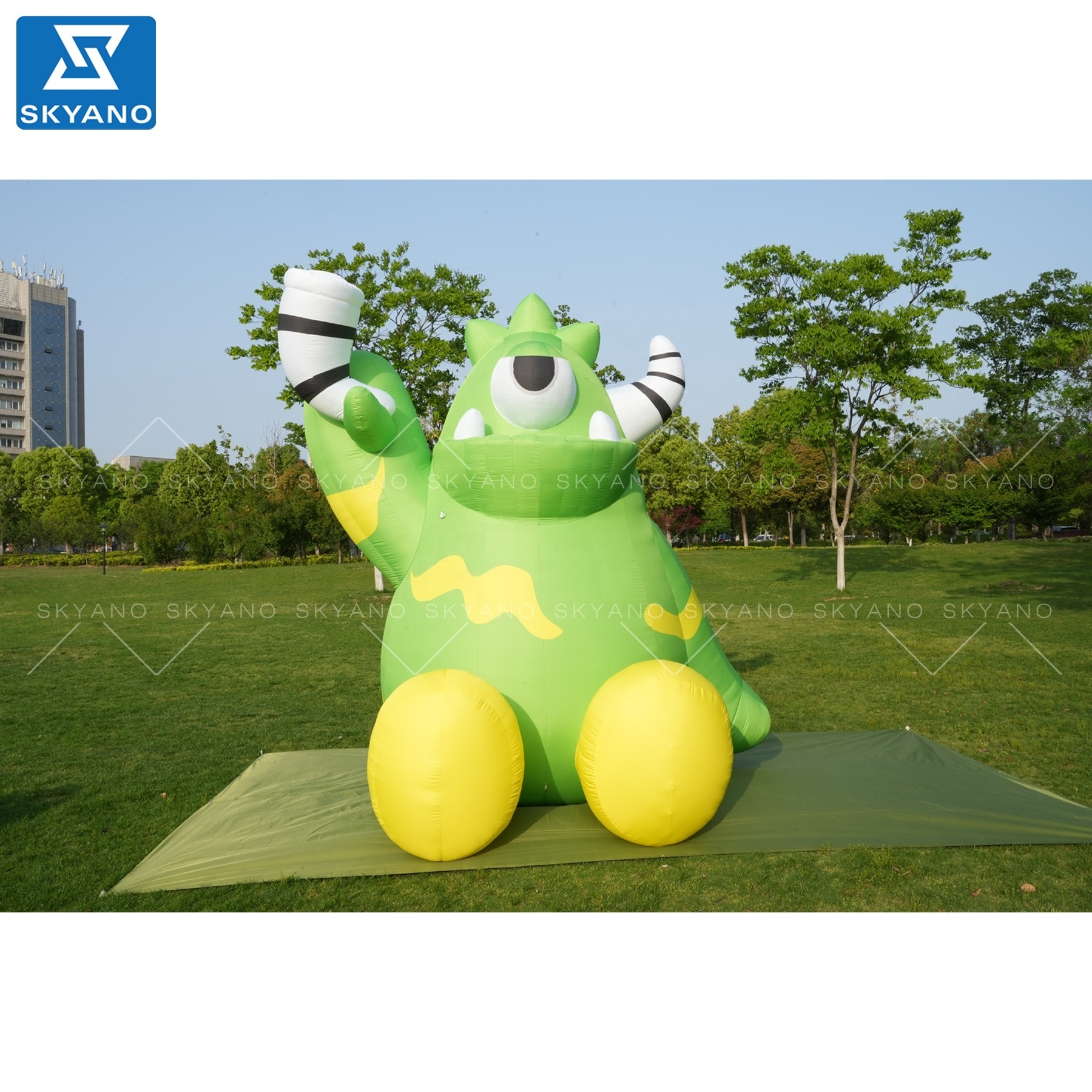 SKYANO Inflatable One-Eyed Monster Model Custom Inflatable cartoon mascot OEM