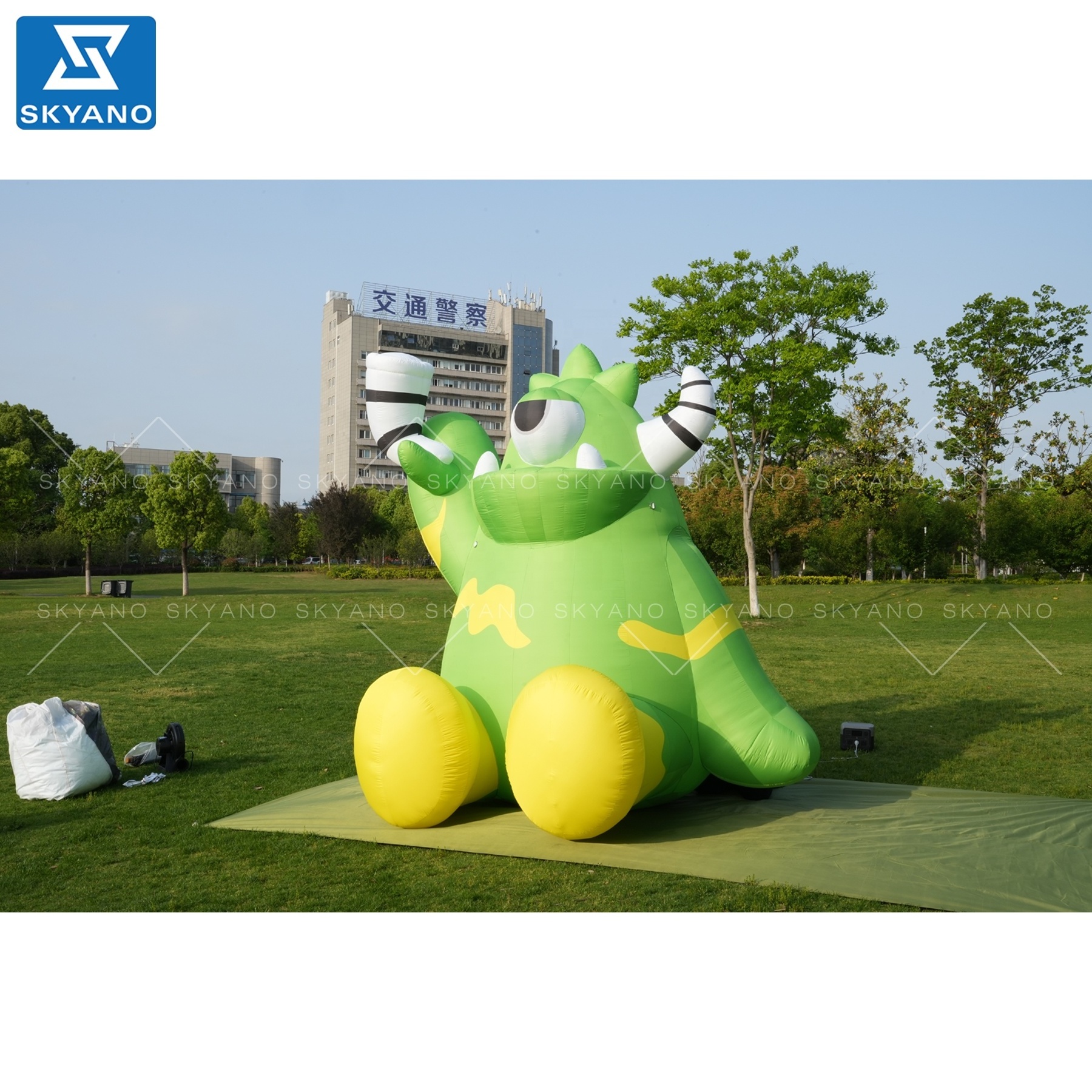 SKYANO Inflatable One-Eyed Monster Model Custom Inflatable cartoon mascot OEM