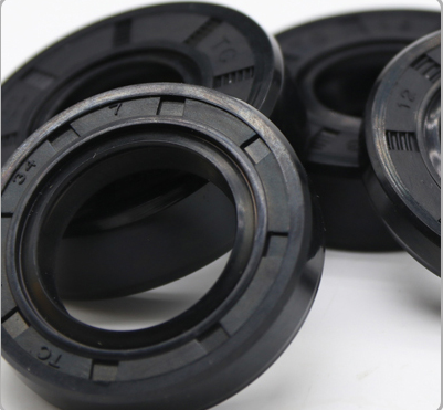 High quality wholesale TC NBR oil seal rubber oil seal manufacturer in china