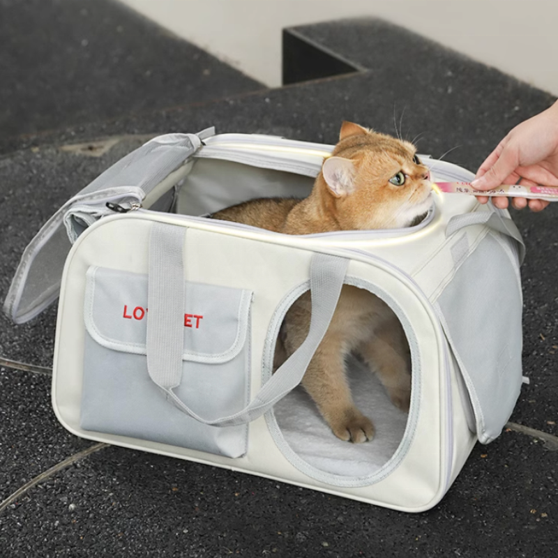 Pet carrier dog cat portable bag can be customized cat and dog out travel bag, anti-stress portable luggage bag