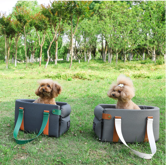 Travel Dog Bags Portable Console Dog Car Seat Washable Dog Booster Seat on Car Armrest Included Safety Leash