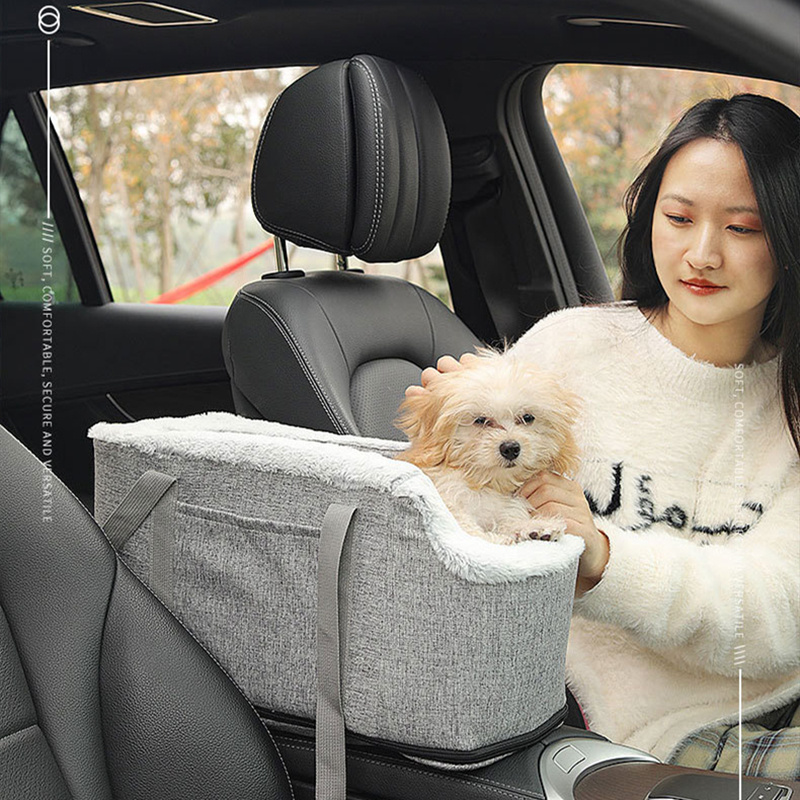 Multifunction Center Console Dog Car Seat Safety Pet Interaction Seat With Pocket Zipper Design Dog Carrier Bag For Puppy Cats