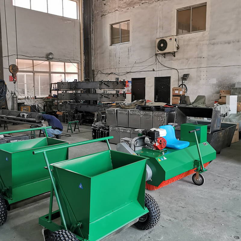 Gasoline Artificial grass brushing machine Grass  Carding Machine Grass combing and maintenance