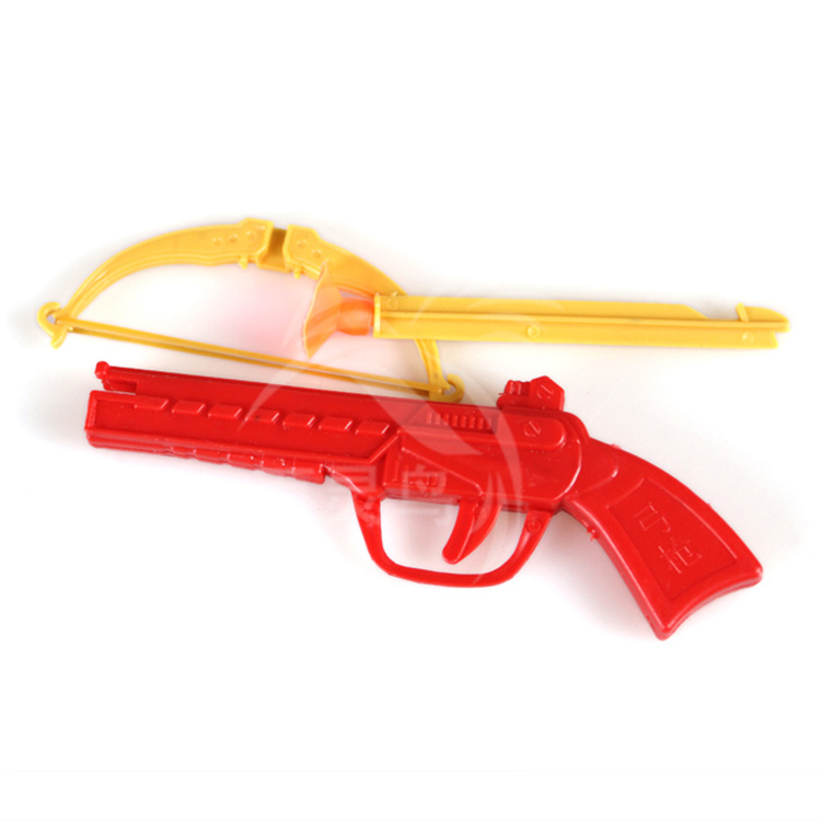 Very Funny Wholesale Cheap Price Hunting Slingshot bow and arrow Plastic gun toy For Snack Promotional Gift