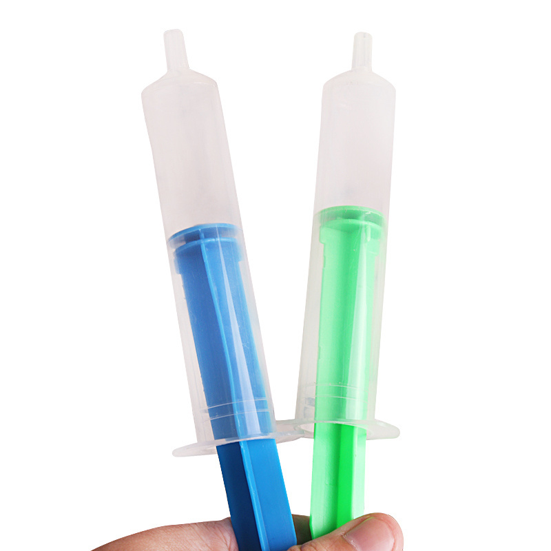 Hot Selling Plastic Candy Jelly Filled Tube Toys Pretend Play Doctor Syringe Toy Candy Toys For Baby Boy Girl