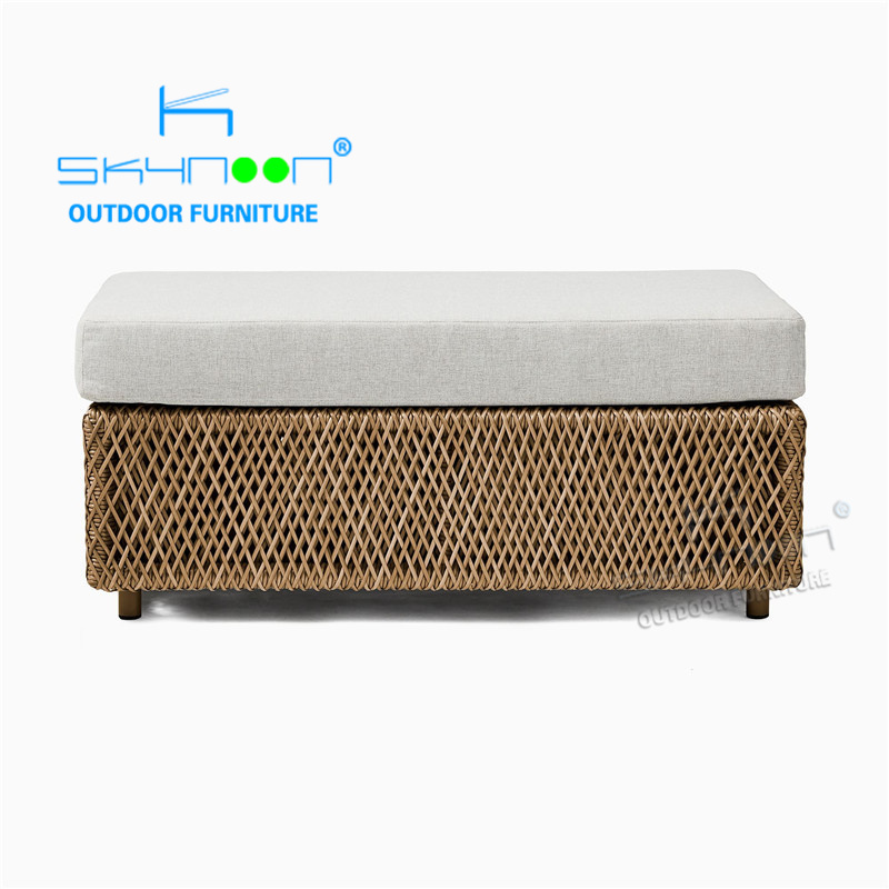 High quality Hot Sale rattan footrest wholesale outdoor ottoman all weather rattan footstool(22119A3)