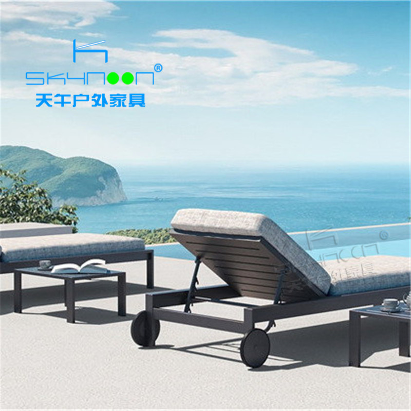 Best price beach chair lounger with wheels pool chaise lounge outdoor furniture good quality black aluminum lounger(33020)