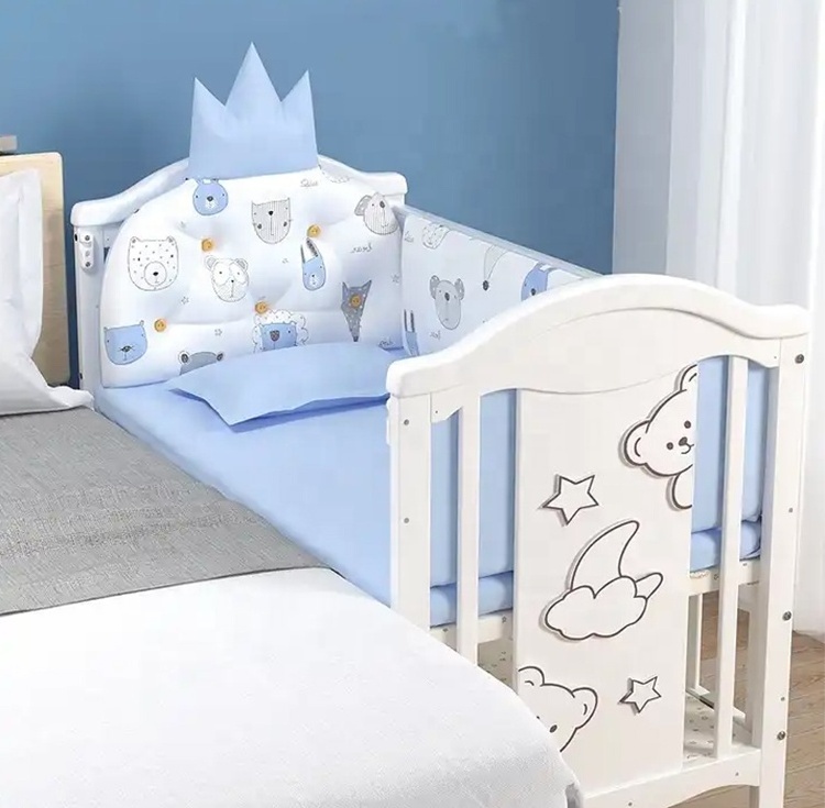 Modern Portable New Born Baby Bed Solid Wood Convertible Baby Crib Kids Bed For 0-8 Years Old Children