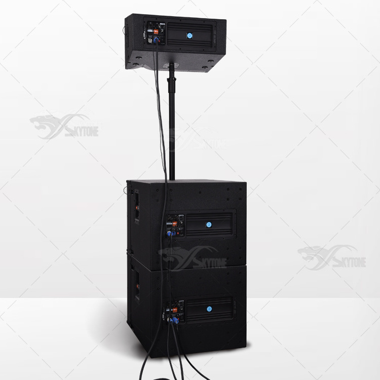 VRX932 LAP powered speakers array and VRX918SP active bass bin