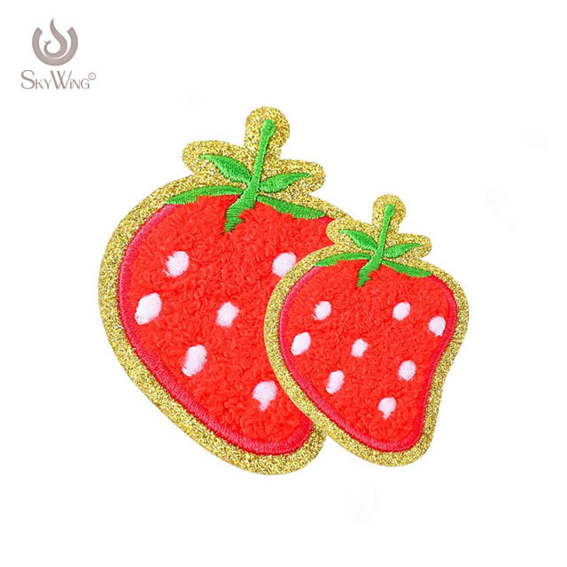 China Manufactory High Quality Custom Strawberry Patch Gold Chenille Iron On Patches Embroidery