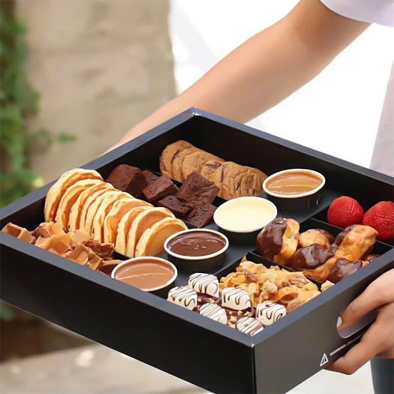 Customized Wholesale Black Party Chocolate Favorite Box Grazing Box Catering Packaging Platter Box With Clapboard