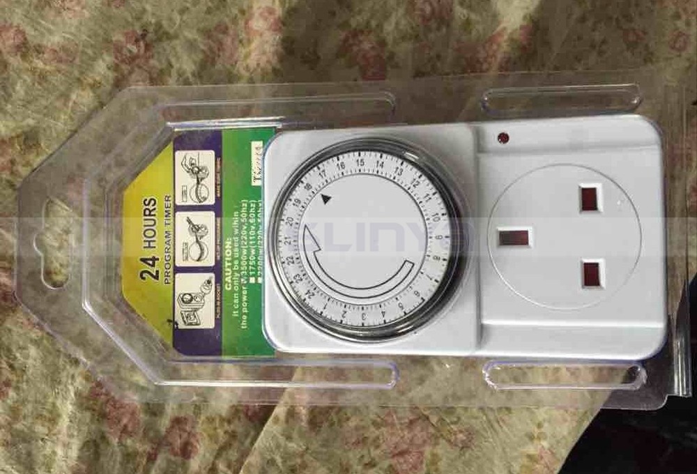 Energy Saving 24 Hour Mechanical Electrical Plug Program Timer Power Switch