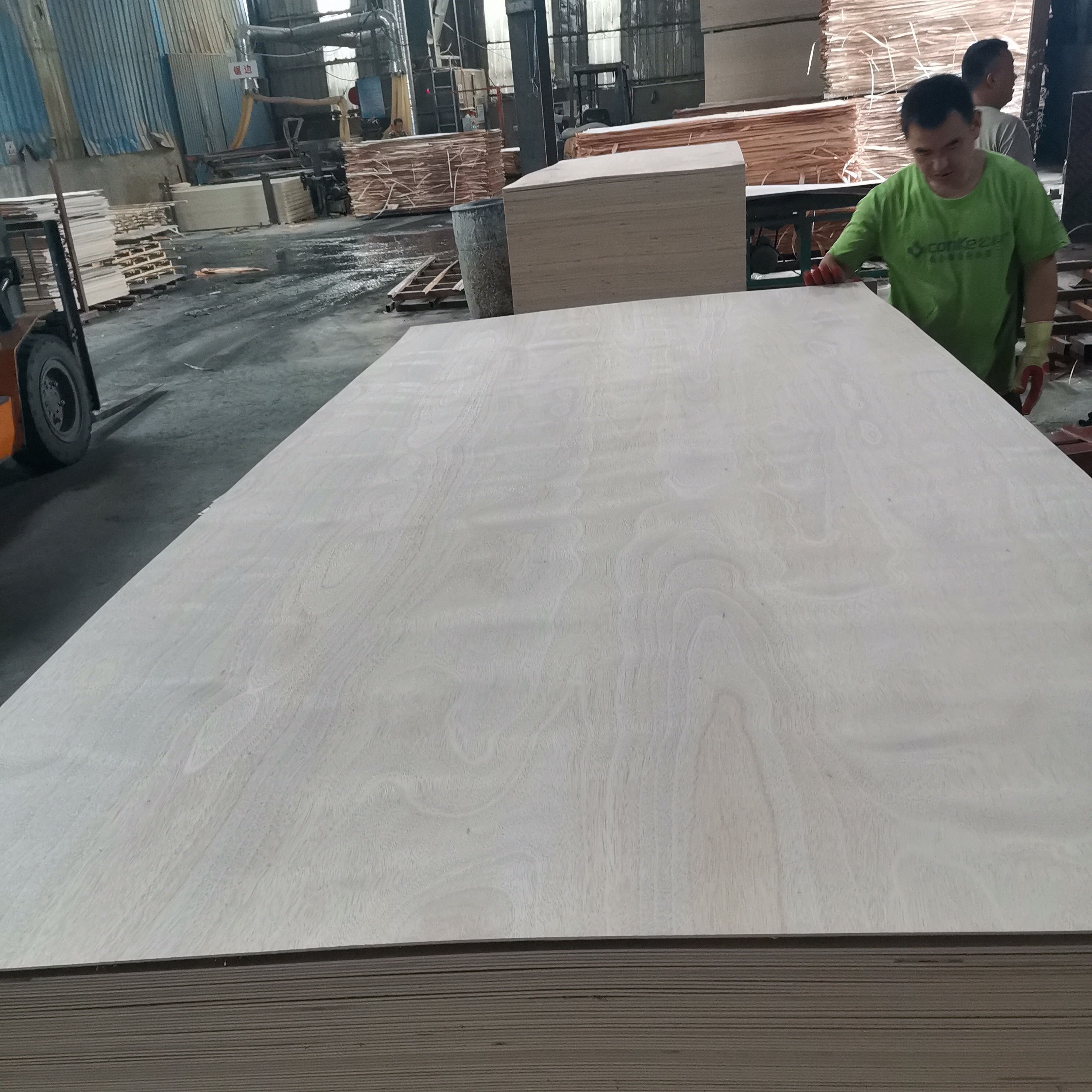 18mm 8mm tata bobo commercial okoume plywood sheet bintangor veneered plywood sheets sofa frame wooden cases