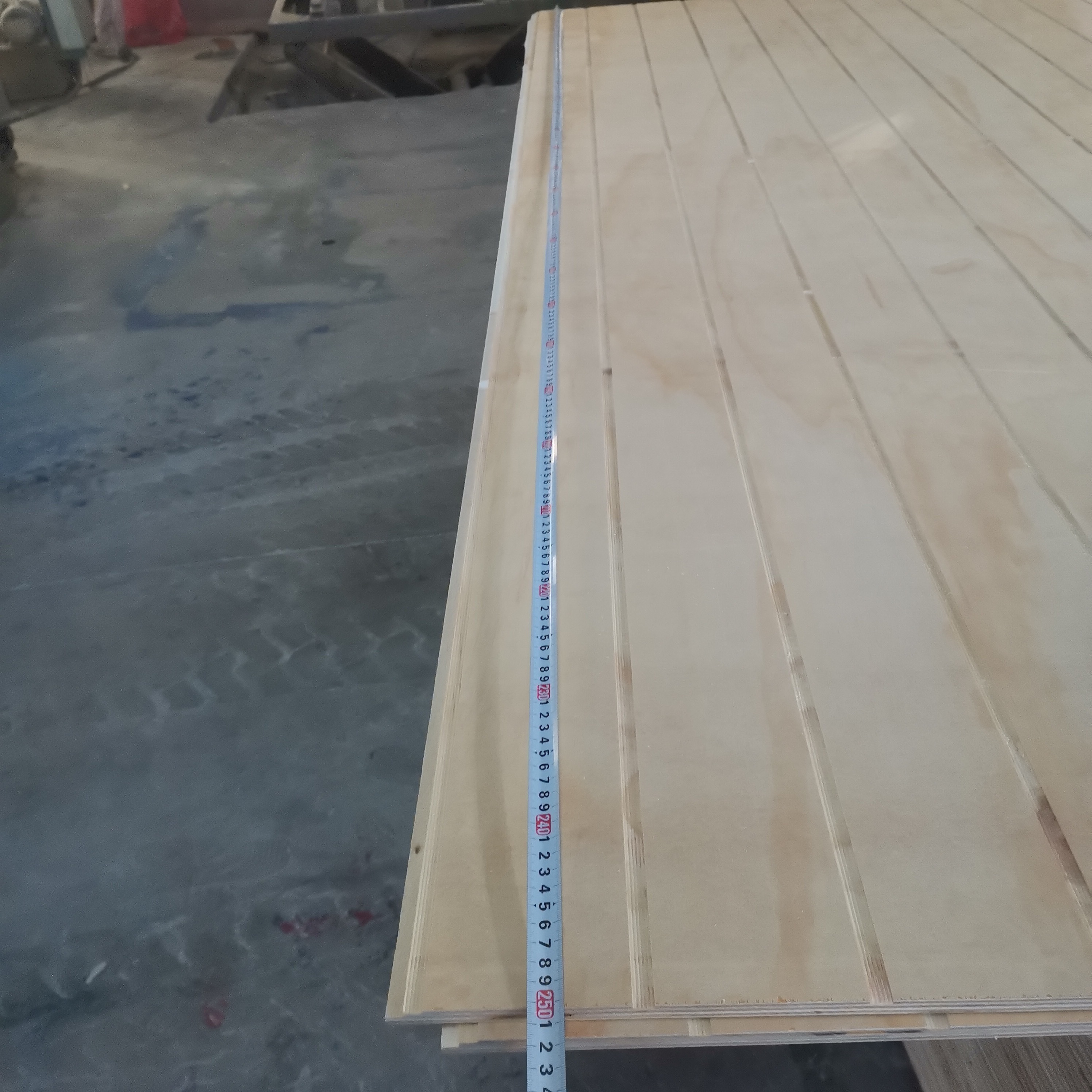 9mm slotted pine WBP plywood for flooring substrate