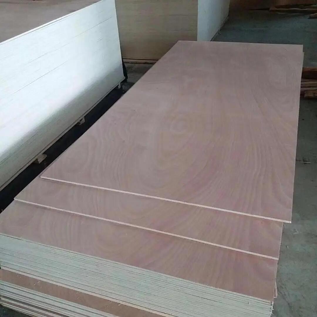 2.7mm 3mm 4mm 5mm 18mm Bintangor/Okoume/pine Wood Veneer Faced Plywood Commercial Plywood