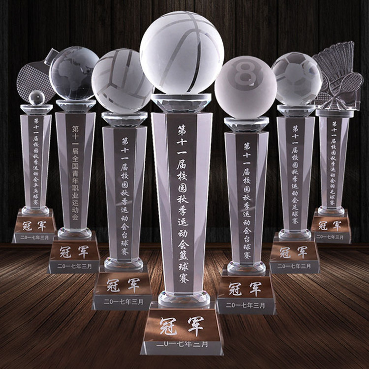 Wholesale Cheaper Custom Basketball Football Soccer Sports Crystal Trophy Award