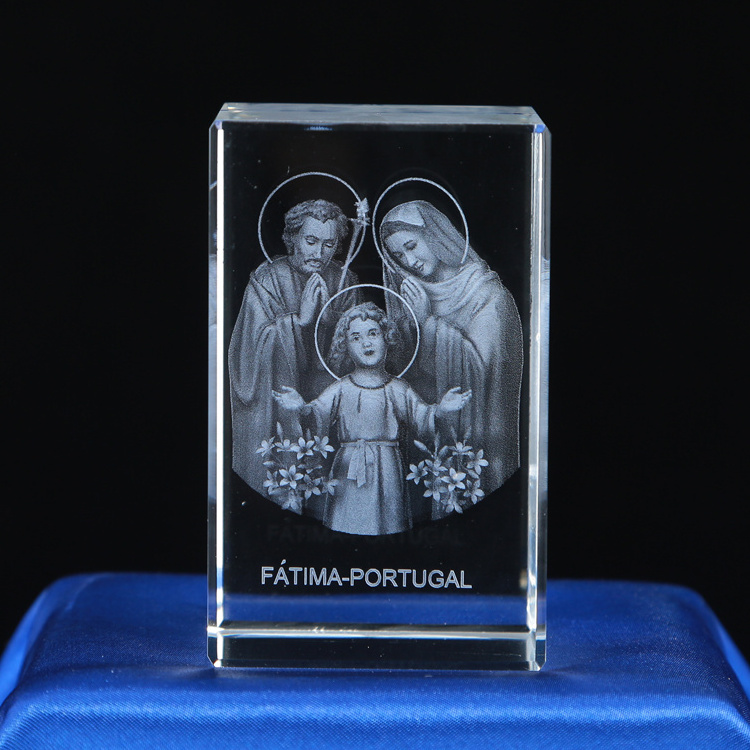 Religious Gifts Holy Family Souvenir Glass Cubes Images Laser Engraved 3d Folk Art Transparent Mascot Safty Box or Gift Box