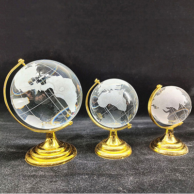 Wholesale cheap small crystal etched earth world custom glass crystal globe For Wedding Party Favors