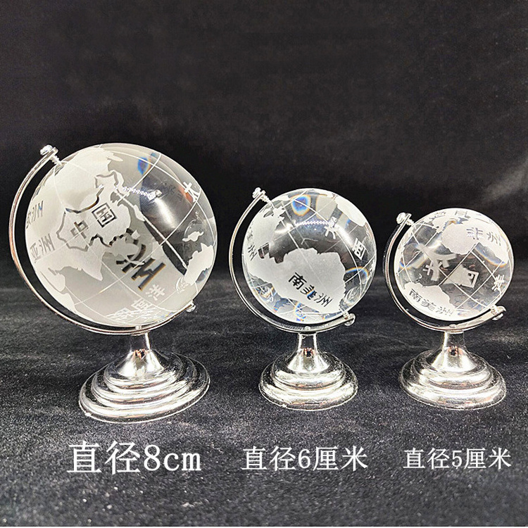 Wholesale cheap small crystal etched earth world custom glass crystal globe For Wedding Party Favors