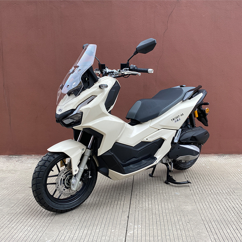 EEC Certified 150cc Locin Engine Gas Scooter Bosch EFI Water Cooled Max Speed 105km/h Direct from China Factory