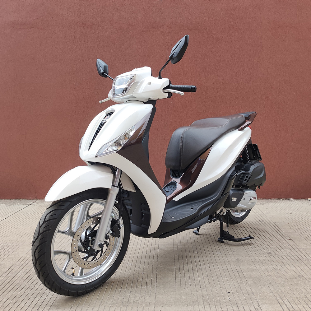 New design 150cc 250cc 180cc Gasoline Scooters powerful engine front with 13inch tyre max speed 90KM/H from Chian factory