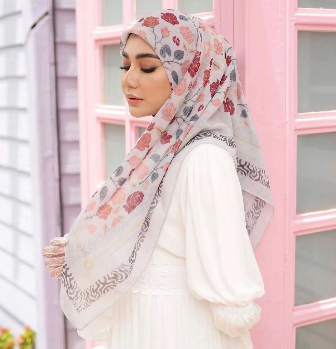 Free custom design printed shawl muslim hijab cotton voile japanese cotton printing tudung square scarf Muuslim women hijab