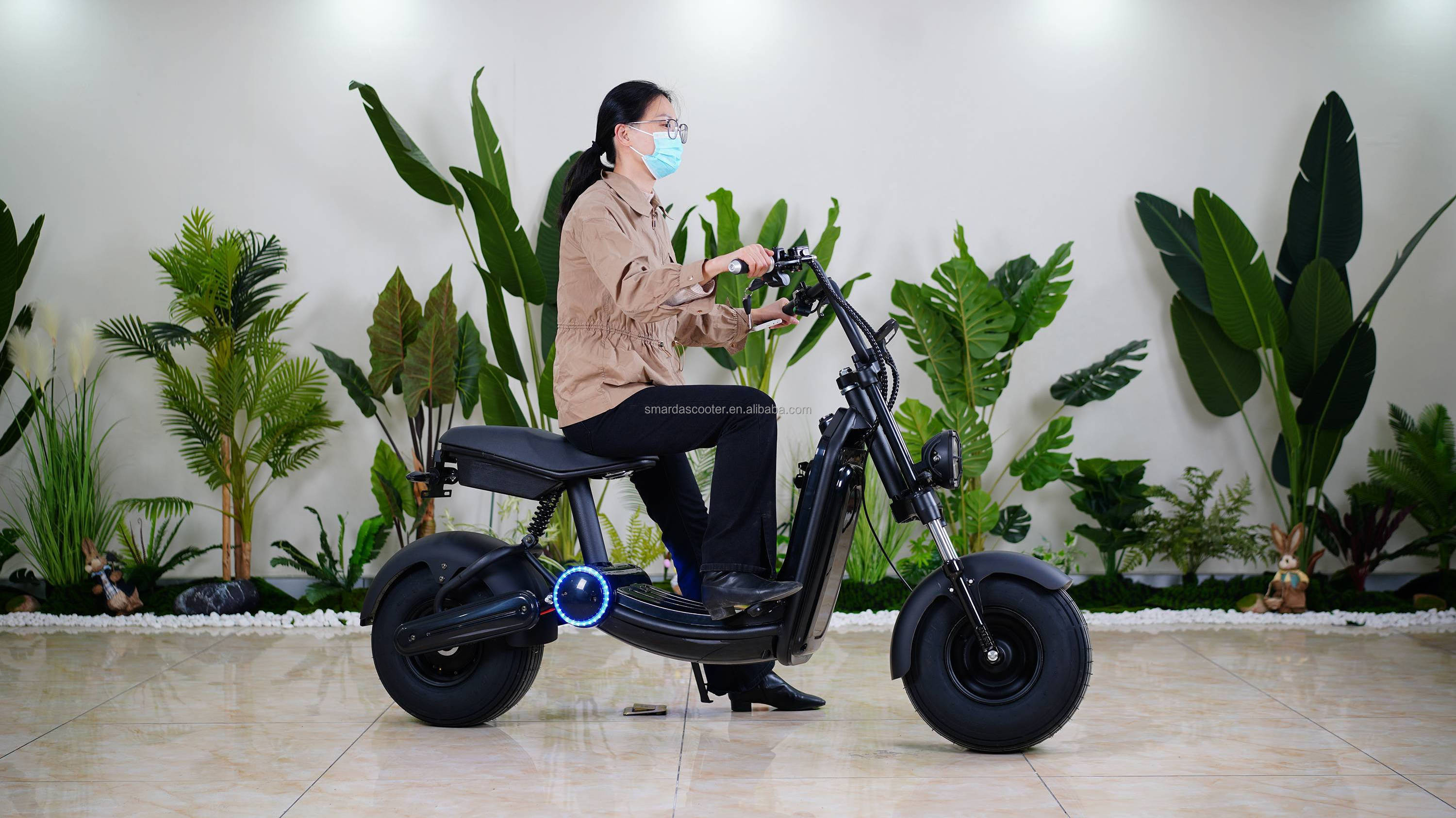 China Factory Cheap Citycoco E Scooters 2000w 1500w Fat Tire Off Road Electric Scooter for Adult