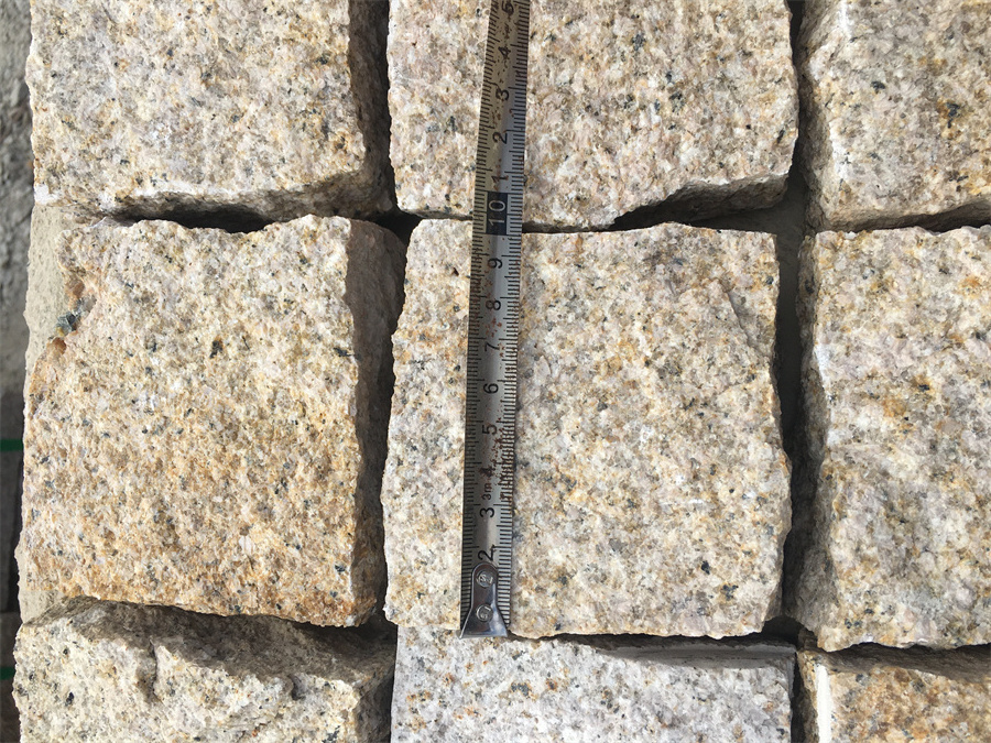 Chinese Green Grey Granite Paving Stone Tile G682 all natural face small square outdoor natural granite paving stone