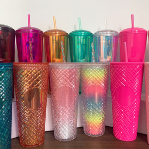 2022 New Bling Stunning 24oz Double Wall Plastic Cold Coffee Cup Kaleidoscope Venti Dome Lid Tumbler with Lid and Straws