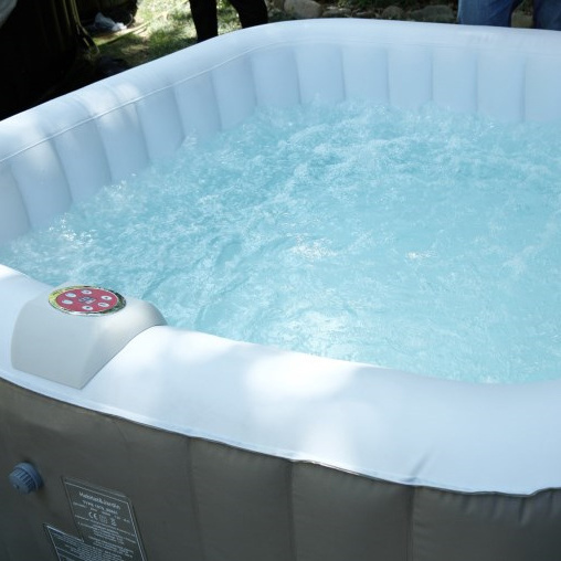 2023 portable 2-4 person inflatable hot tub spa with pump for sale