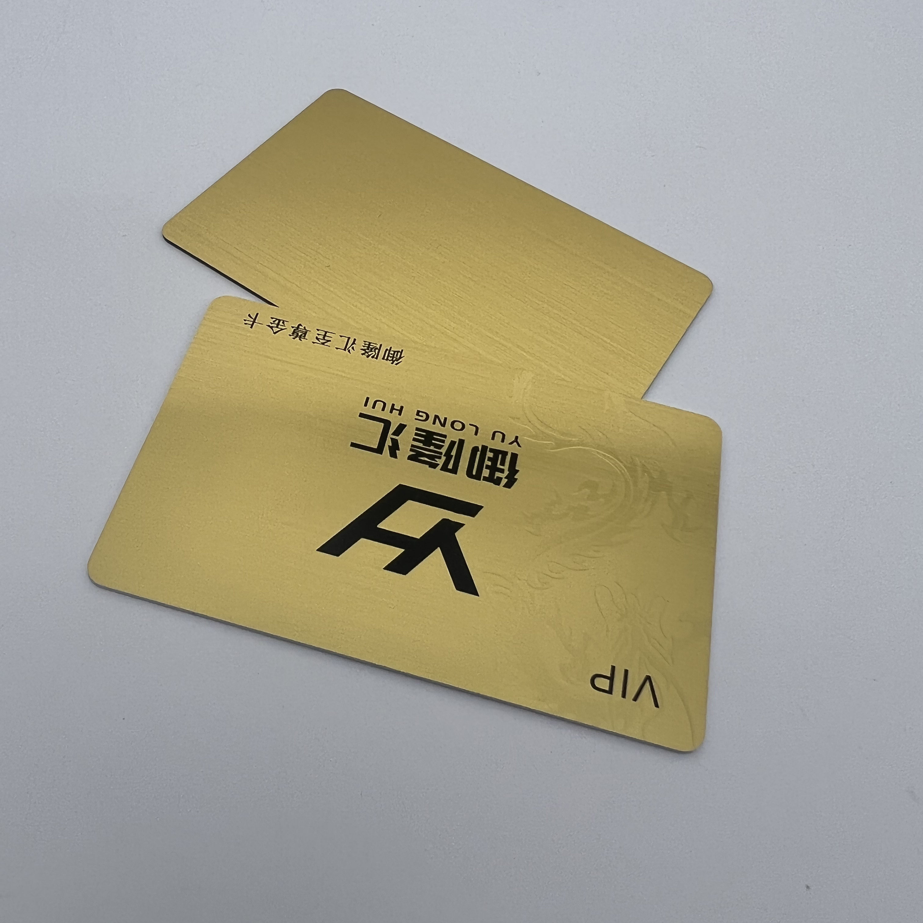 Custom credit card size business card with embossed number overlay for high quality Pvc gold metallic business card