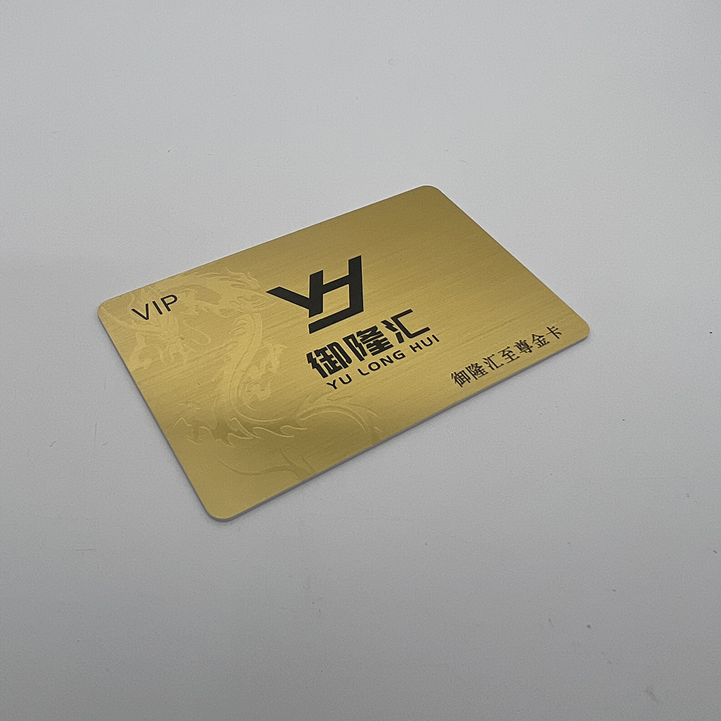 Custom credit card size business card with embossed number overlay for high quality Pvc gold metallic business card