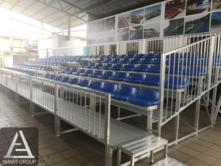 Outdoor soccer bleachers with chainlink guardrail,stadium seats