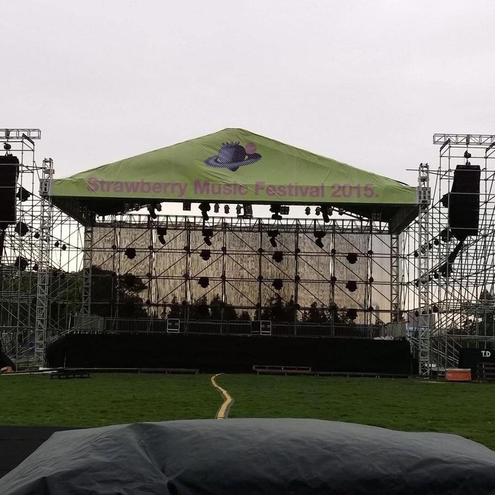 Speaker tower truss , bolt truss, steel layer truss for concert show event Exhibitions