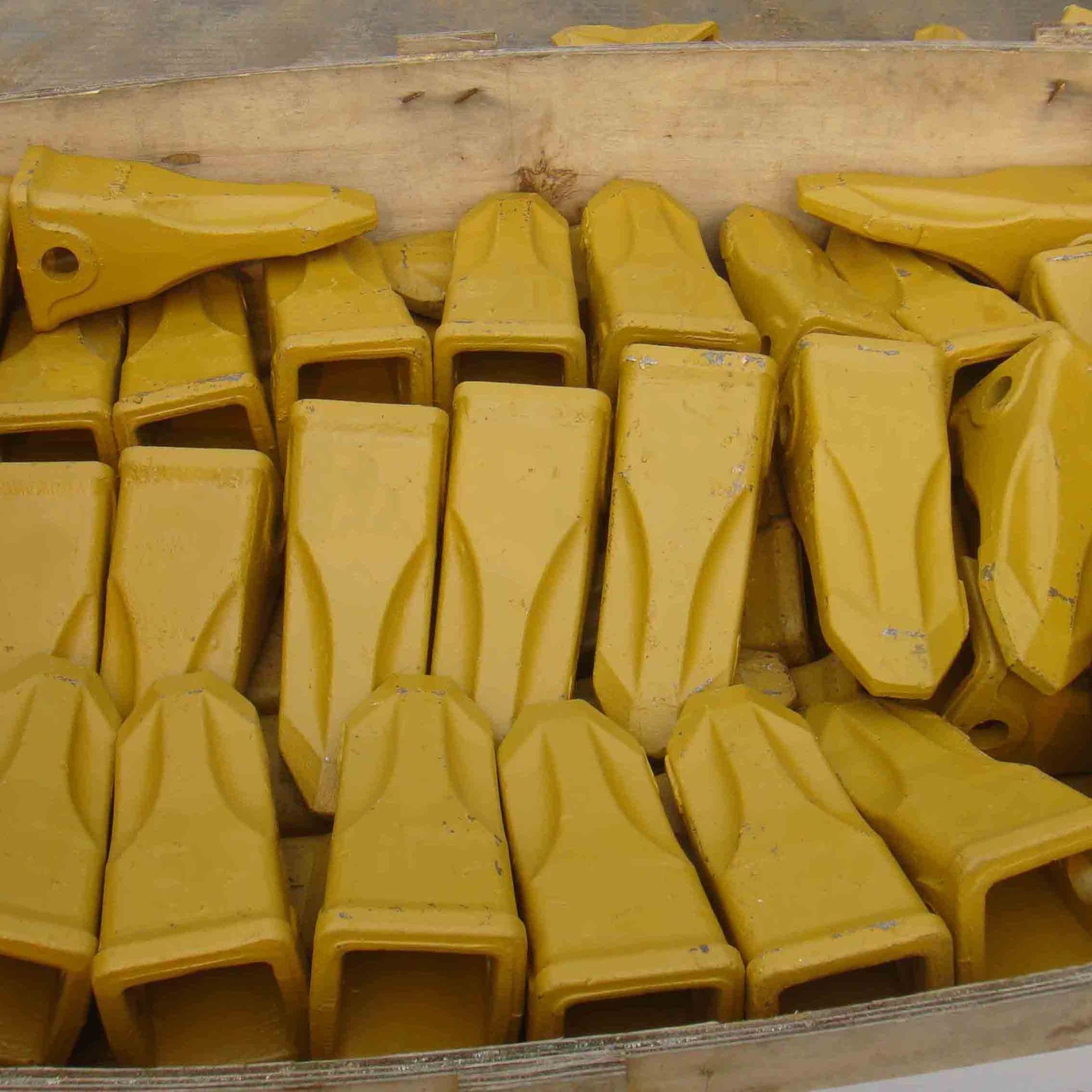 high quality market price forging excavator spare parts of excavator bucket teeth