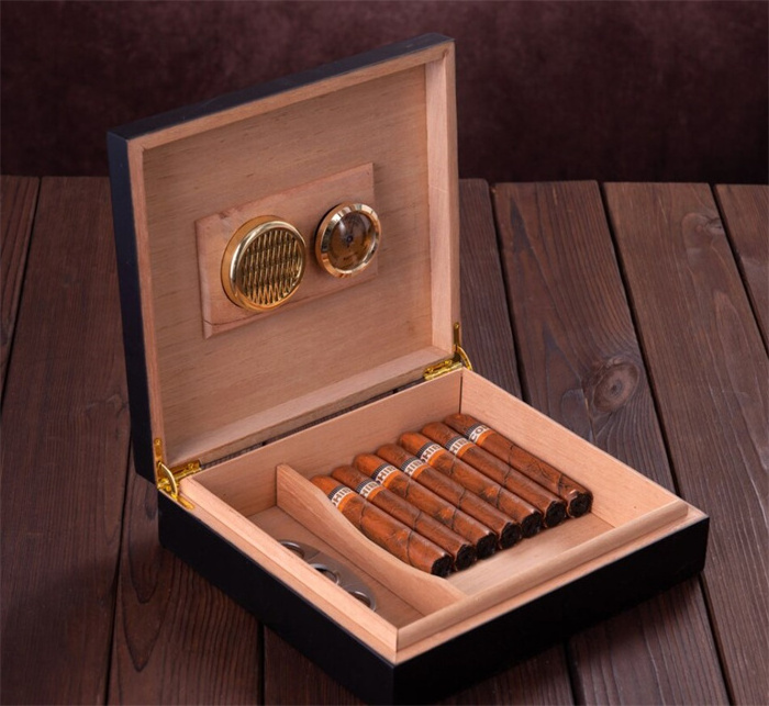 Custom personalized travel cigar accessories luxury cigar cases humidors carrying man Gift Cigar Humidor Box case