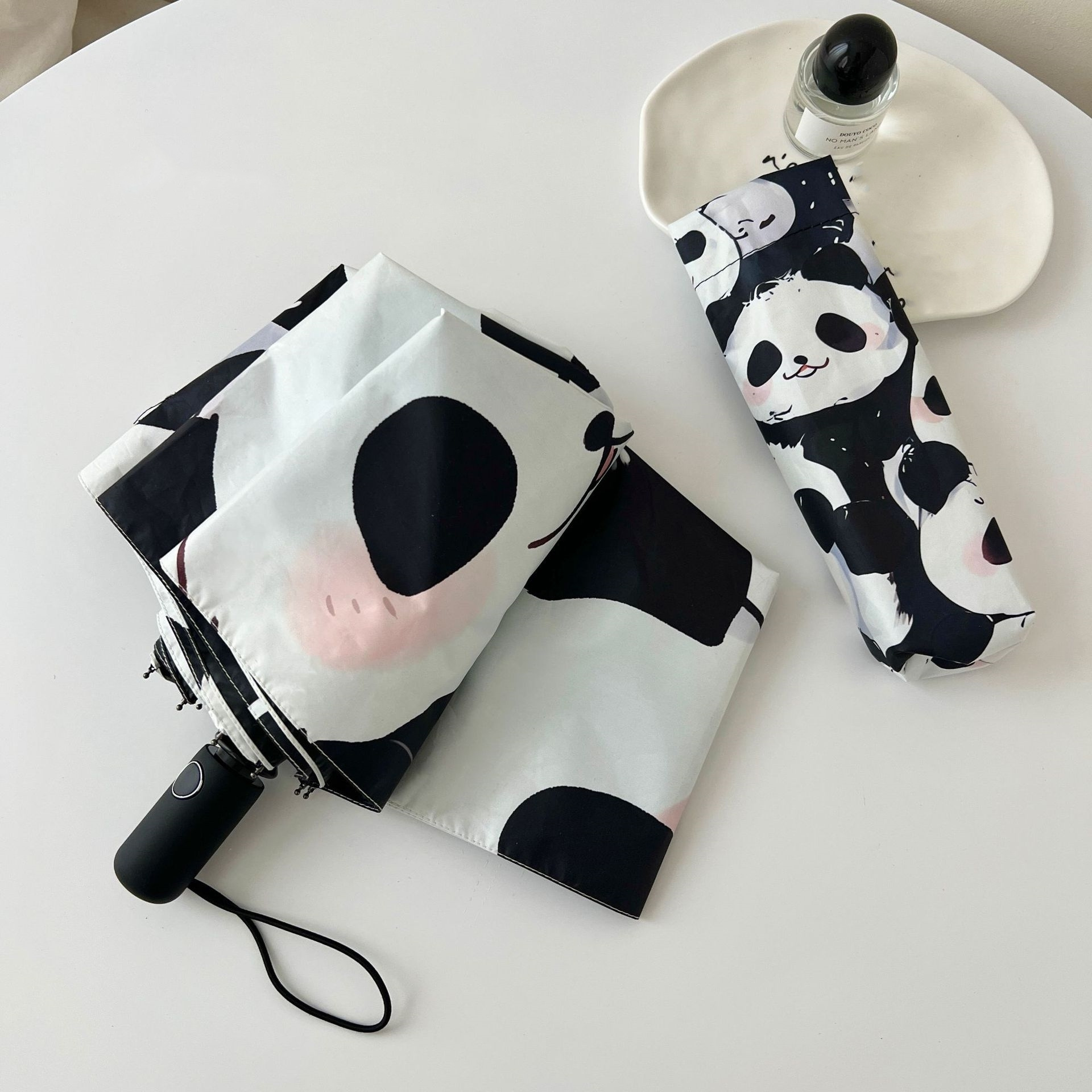 Portable Ultra Lightweight Foldable Cute Cartoon Panda Umbrella Female and Children Uv Protection Sunny And Rainy Umbrella