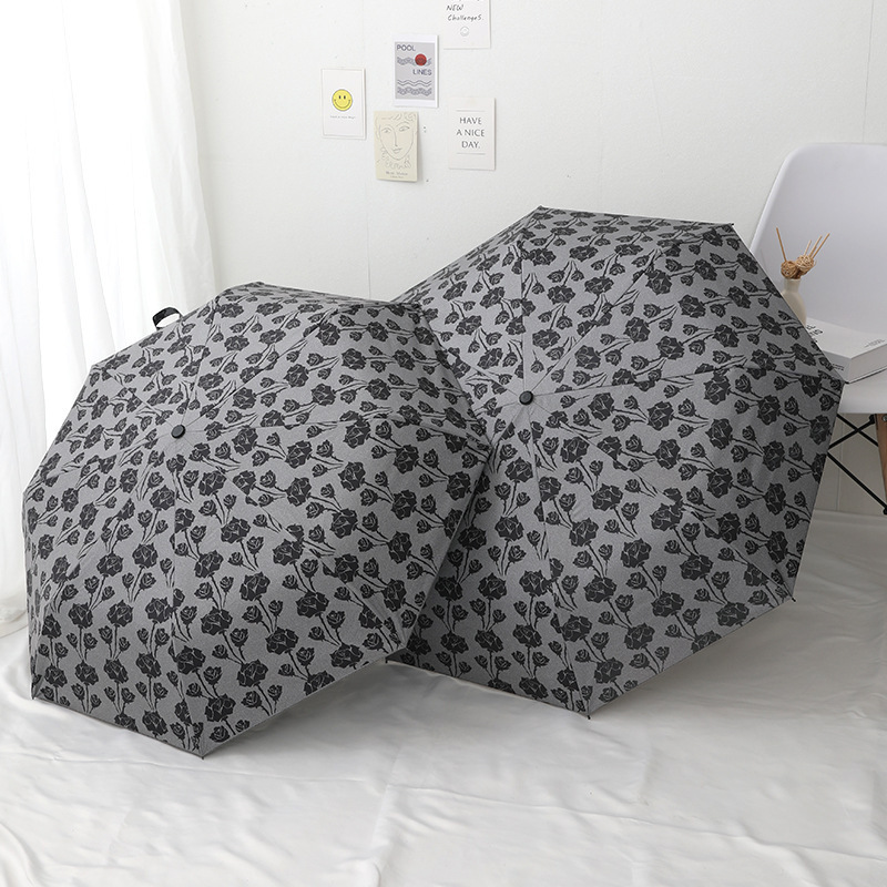 Retro Black Rose Pattern Parapluie Automatic Three Fold Umbrella Anti UV Sunscreen and Windproof Rain Umbrella for Women