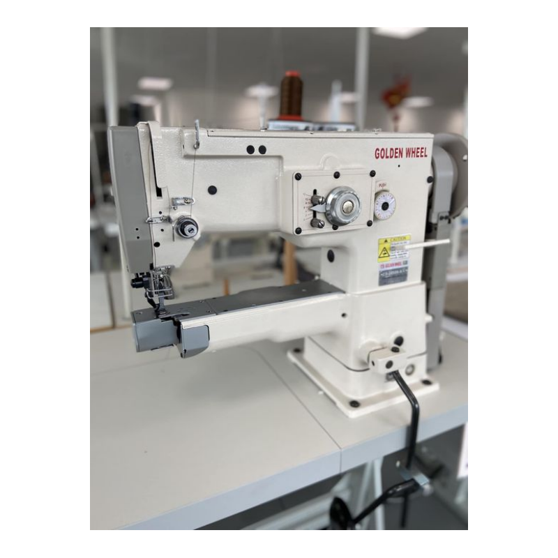 Secondhand Golden Wheel CS-2450N Single Needle Flat Stitch Zigzag Cylinder Sewing Machine For Sewing Shoes Wetsuits And Boots