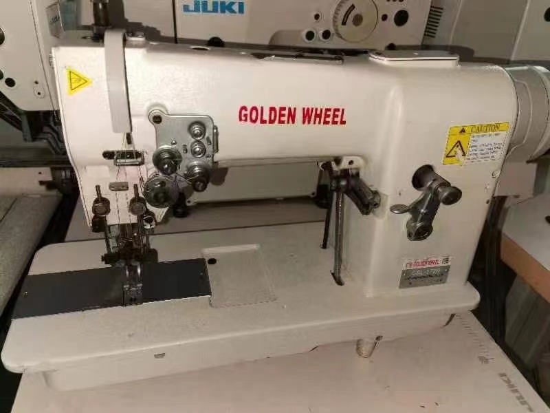 Second Hand Thread Setting Machine Golden Wheel CSL 1720 Double Needle Flatbed Sewing Machine For Sewing Dress Necktie Towel