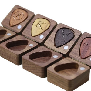 Personalized custom musicians guitar player picks storage organizer case bamboo wooden guitar picks holder box