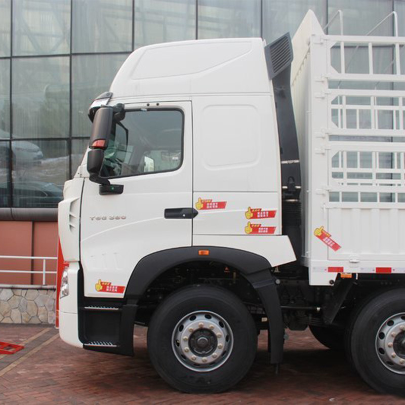 Cheap price sinotruk howo 10 wheels cargo truck with new bucket used trucks