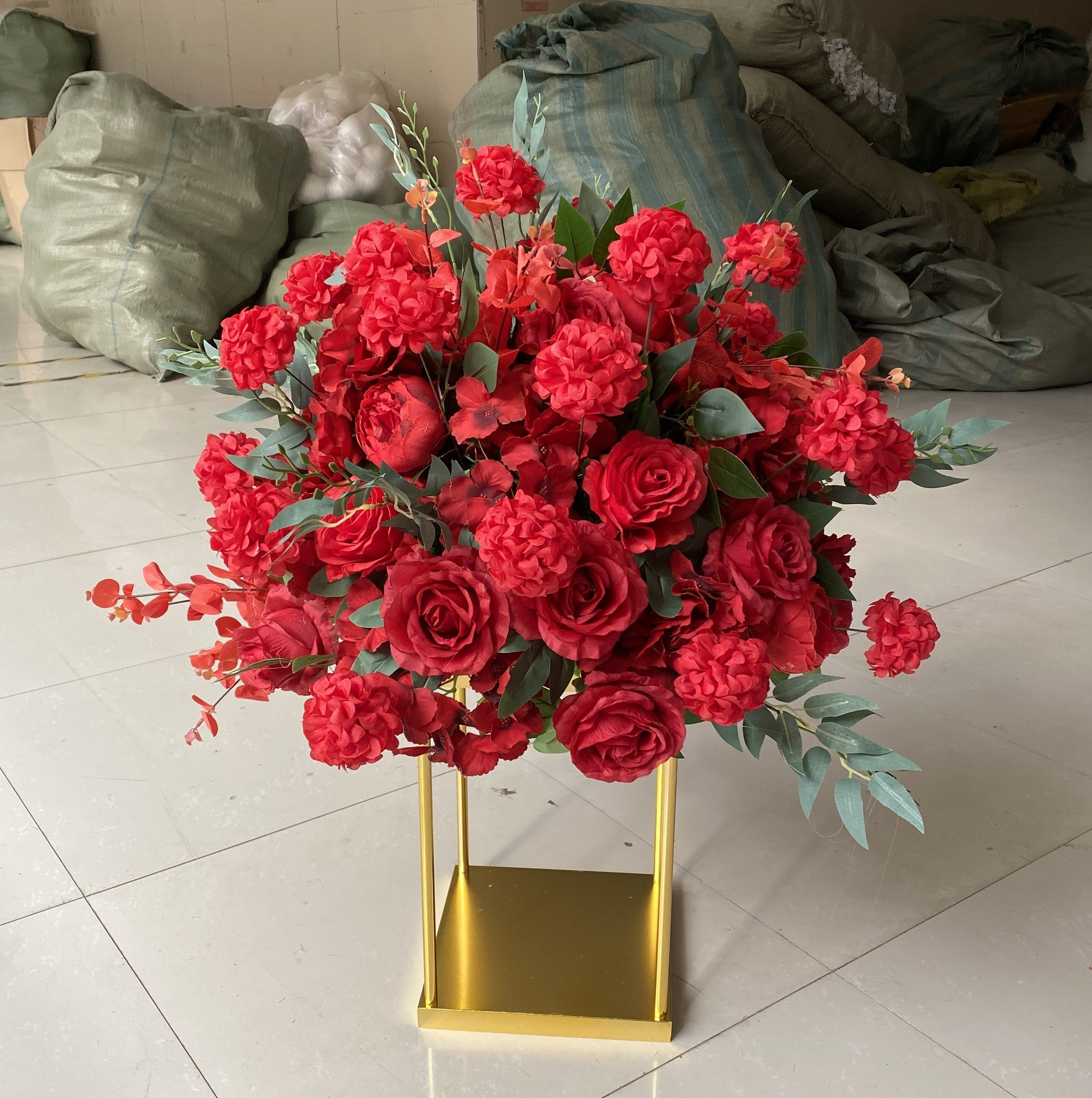 Y-I003 Factory Sale Custom Size Red silk flower kissing ball for wedding kissing ball wedding decoration centerpieces