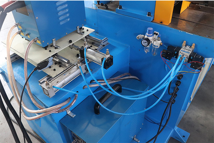 Pipe end closing machine tube top sealing machine