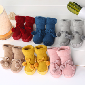 Wholesale 6colors fluffy  fuzzy thick warm floor home Pompom Sweet Knit Slipper  with  rubber Soles Non Slip Baby Shoe Socks