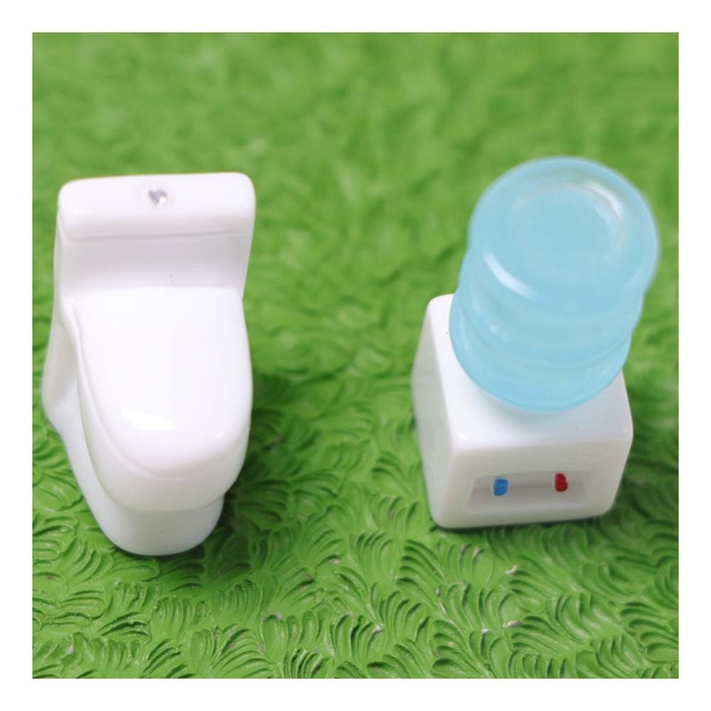 3D Mini Water Dispenser Model Flush Toilet Miniatures 10set/bag Yiwu Factory Supply Doll House Household Toys