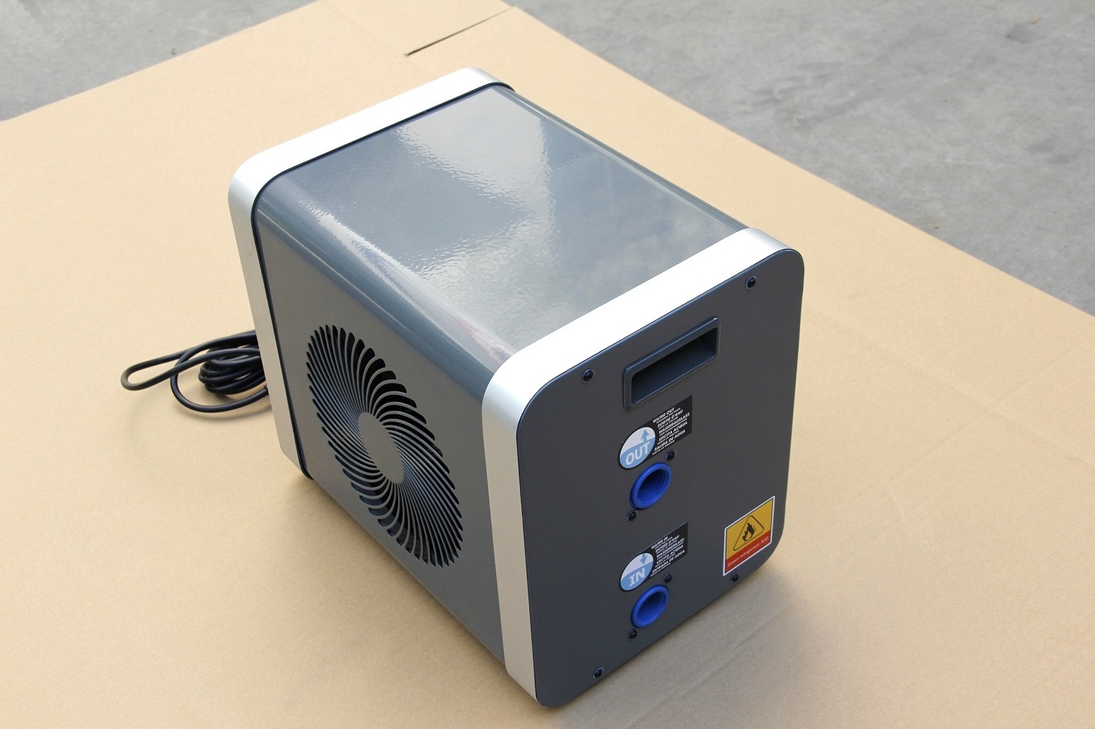 In Stock Mini Swimming Pools and Spas R32 5kW Pool Heaters Air Water Source Heat Pump Heating