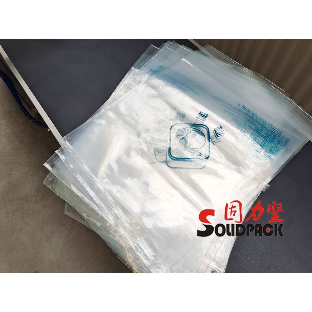 Solidpack high efficiency automatic zippered pouch paper separating feeding packaging machine