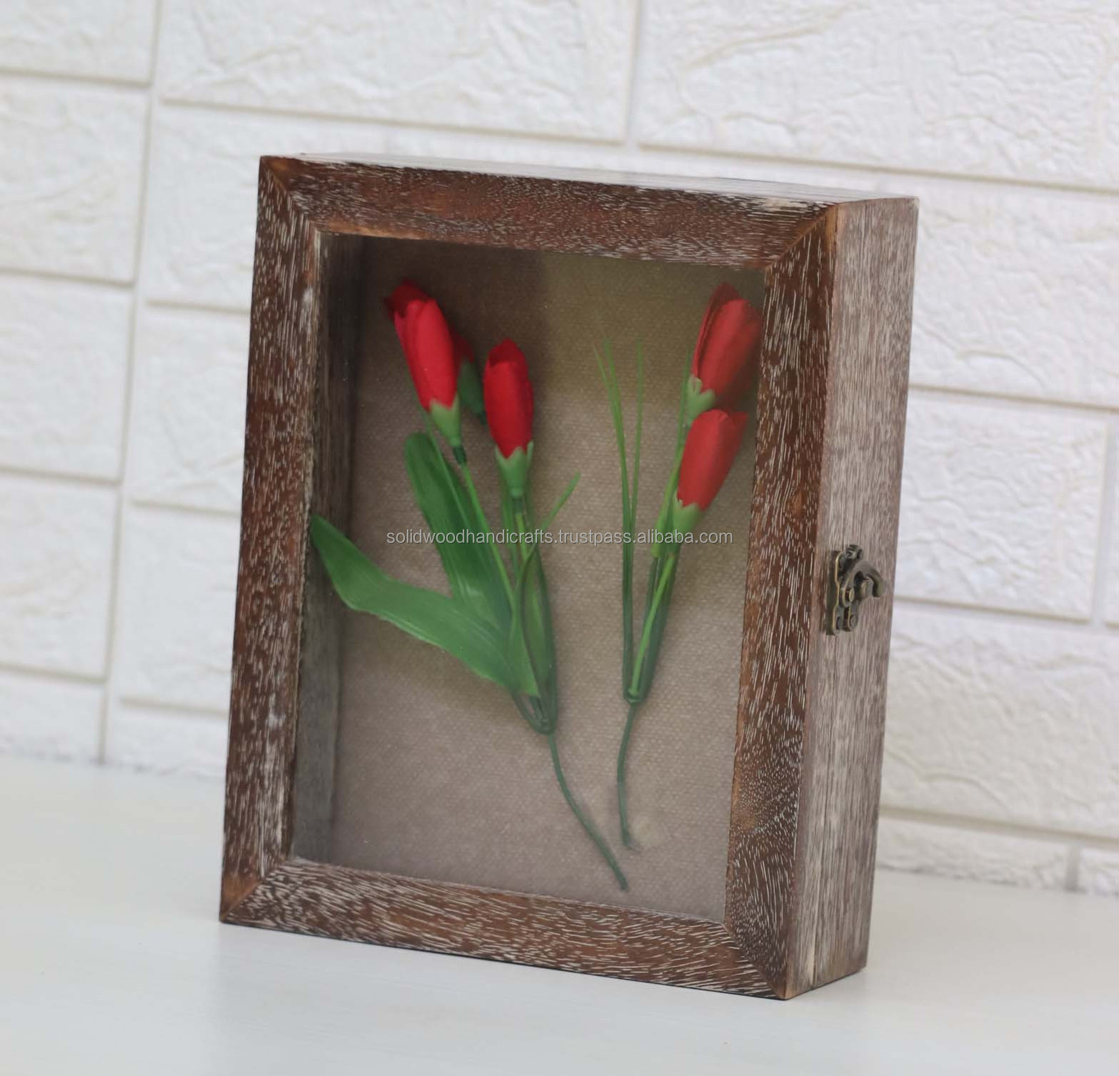 Hot Selling New Arrival Shadow Box with Lock Wall Art Photo Pictures Wooden Shadow Box Frame Wholesale