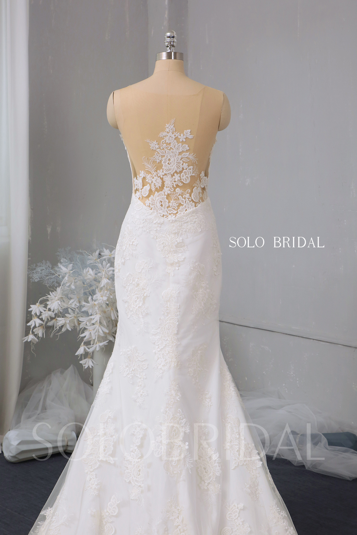 Breathtaking plunge neck illusion back mermaid long trail wedding dresses turkey istanbul ball gown